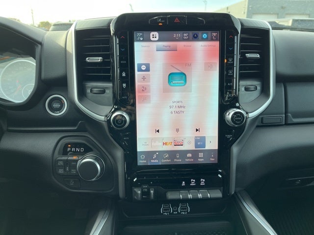 2025 RAM Ram 1500 RAM 1500 BIG HORN CREW CAB 4X4 5'7' BOX