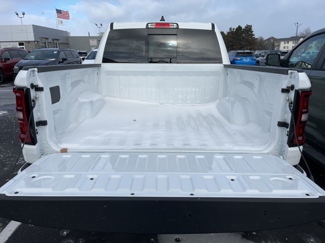 2025 RAM Ram 1500 RAM 1500 BIG HORN CREW CAB 4X4 5'7' BOX