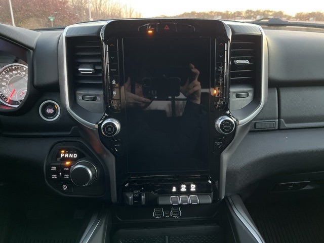 2025 RAM Ram 1500 RAM 1500 BIG HORN CREW CAB 4X4 5'7' BOX