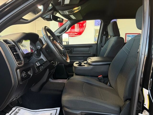 2026 RAM 2500 Black Express Crew Cab 4x4 6'4' Box