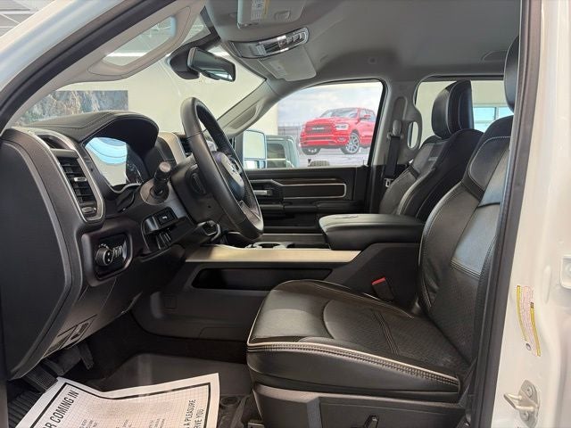 2024 RAM 2500 Laramie Crew Cab 4x4 6'4' Box