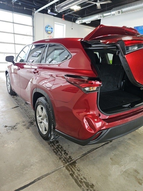 2024 Toyota Highlander Base