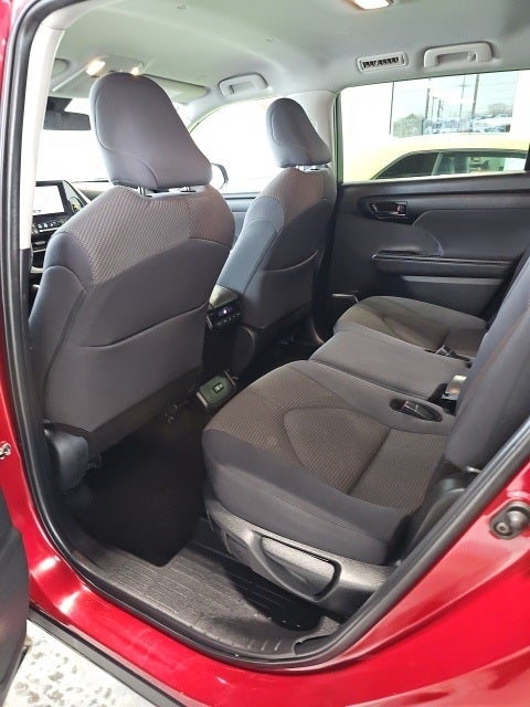 2024 Toyota Highlander Base