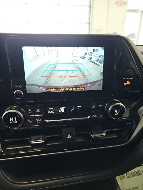 2024 Toyota Highlander Base