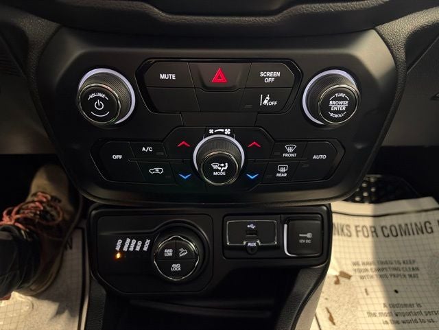 2023 Jeep Renegade Trailhawk 4x4