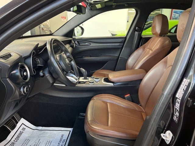 2022 Alfa Romeo Stelvio Ti AWD