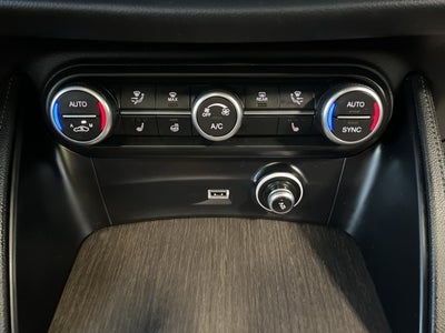 2022 Alfa Romeo Stelvio Ti AWD