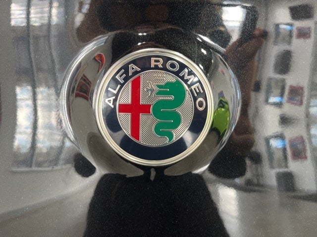 2022 Alfa Romeo Stelvio Ti AWD