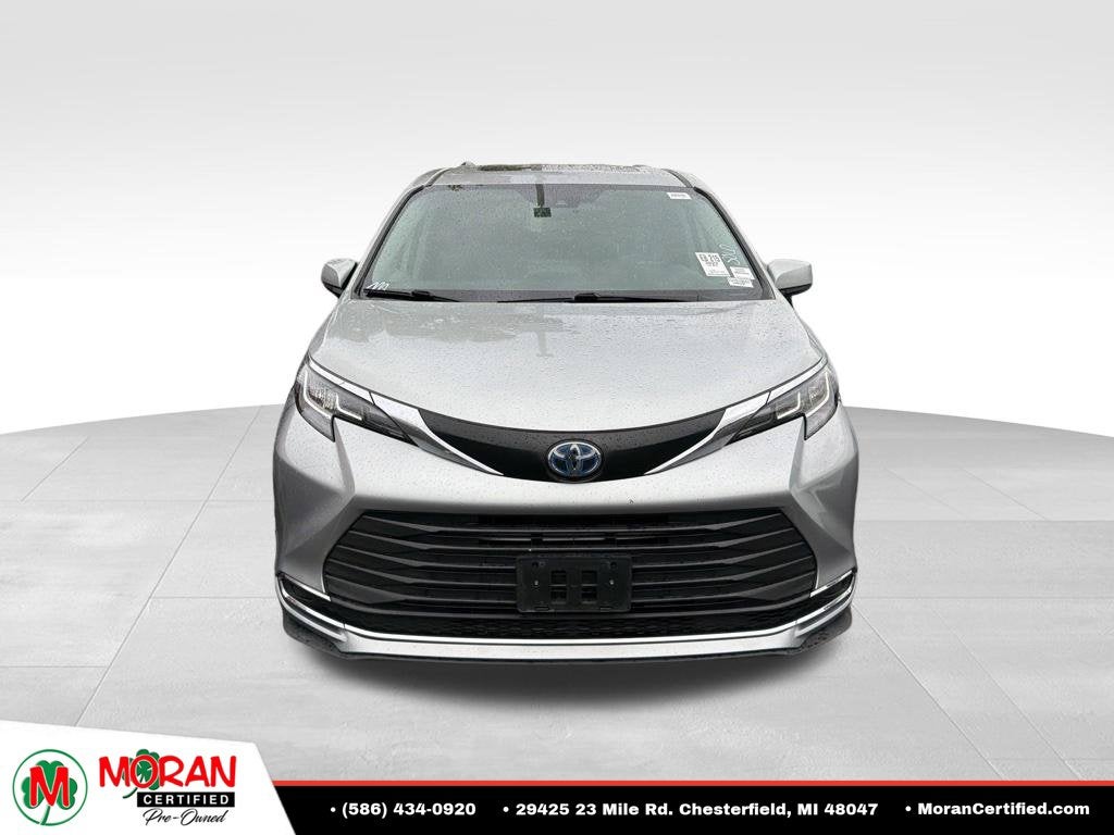 2022 Toyota Sienna LE