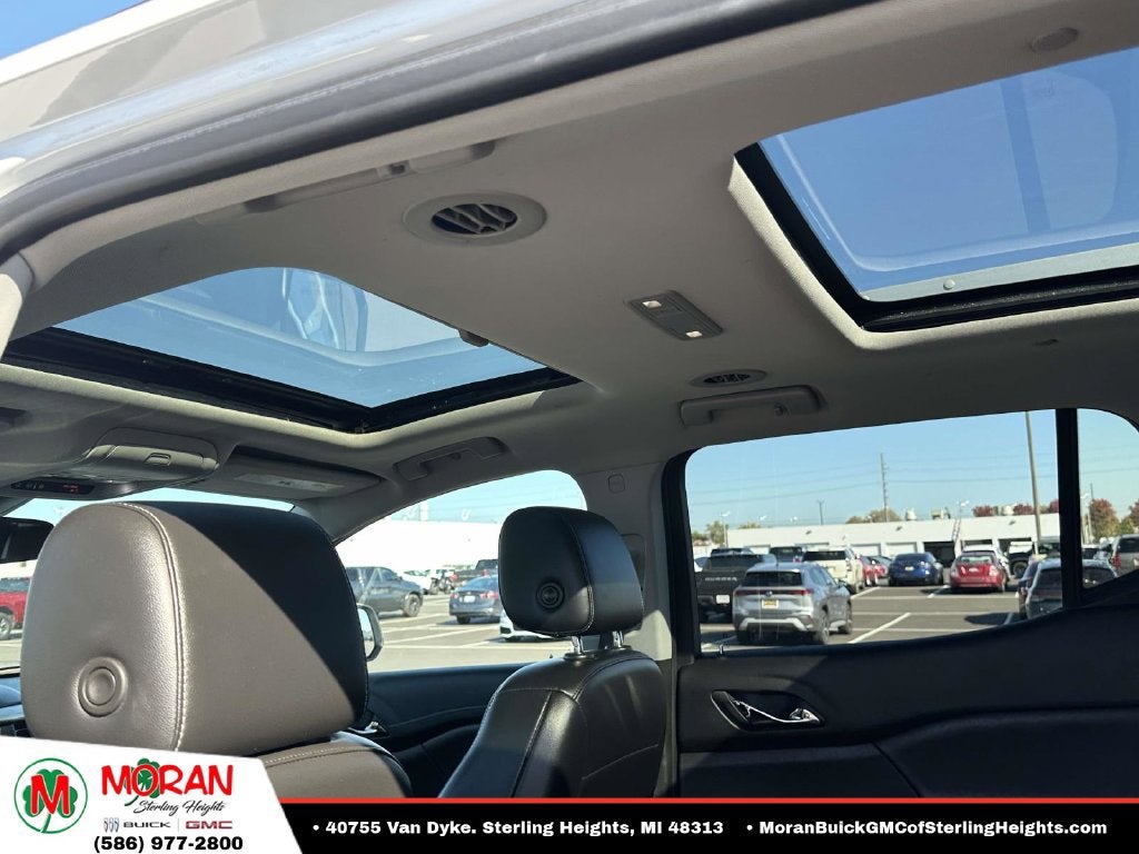 2021 GMC Acadia SLT