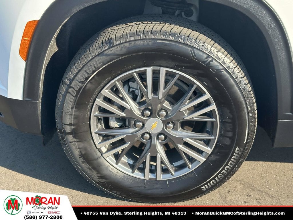 2025 Chevrolet Traverse LT