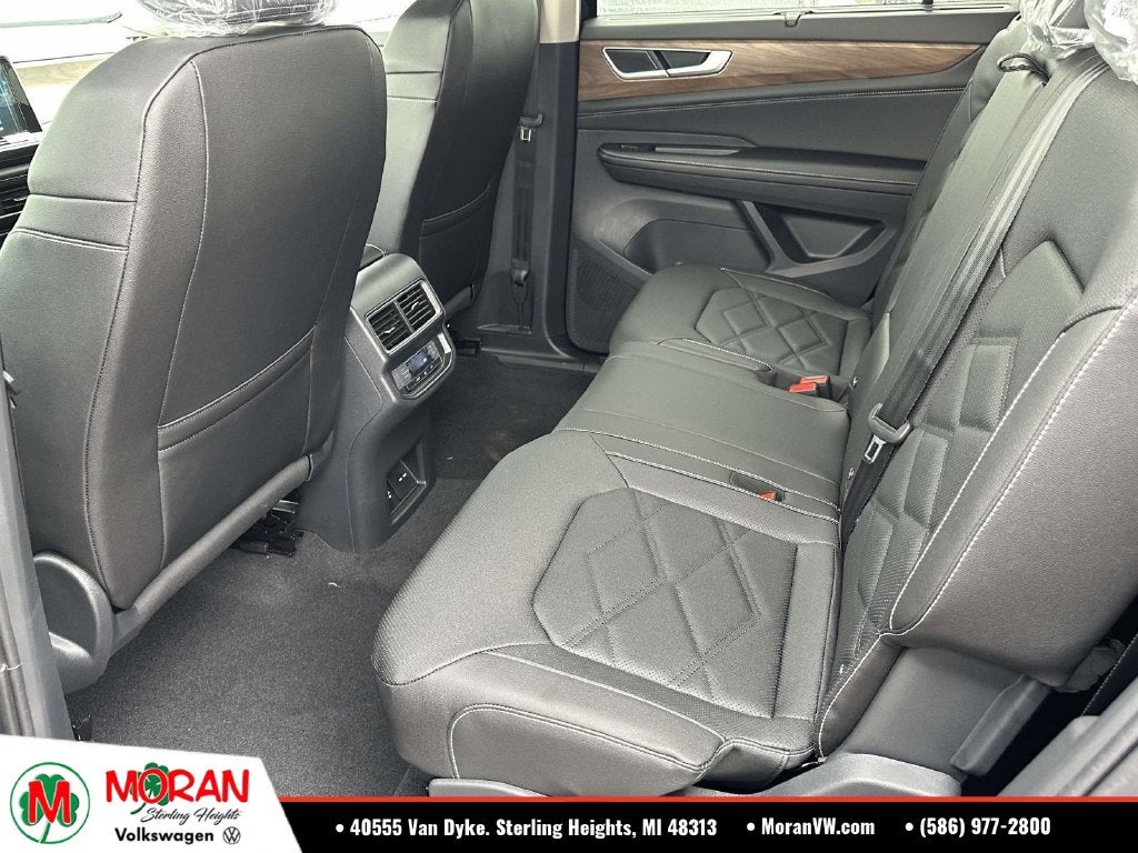 2026 Volkswagen Atlas SE w/Technology