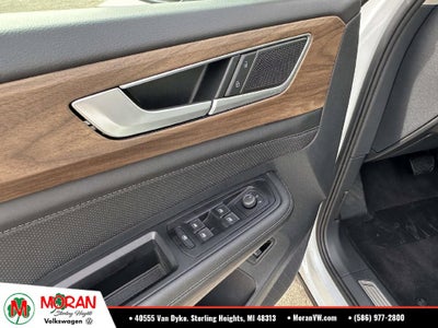 2026 Volkswagen Atlas SE w/Technology