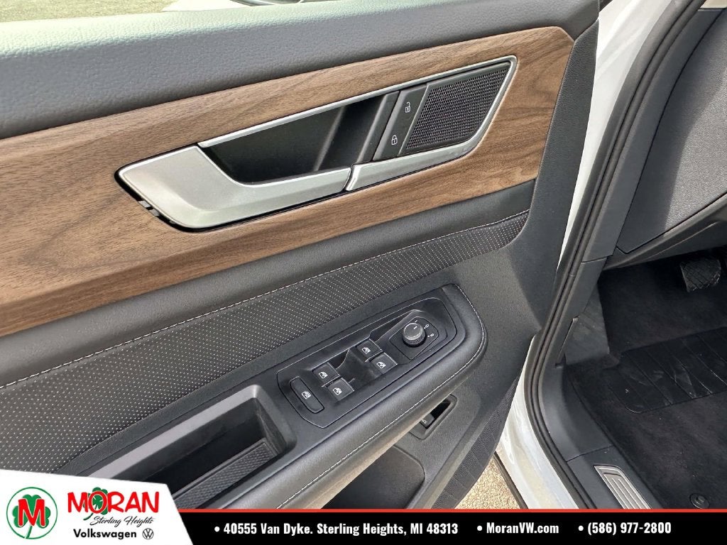 2026 Volkswagen Atlas SE w/Technology